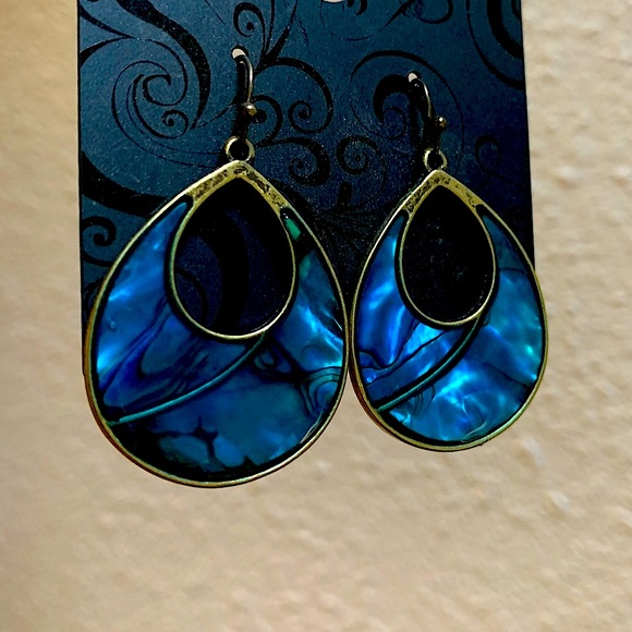Vintage Genuine Abalone large Dangling blue green brushed brass shiny earrings - Picture 3 of 14